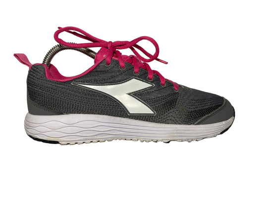 Diadora women’s